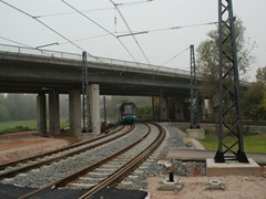 Am 23.10.2010 war es dann endlich soweit. Es fand die Abnahme der Riedbergstrecke durch die Behrde statt.
Hier der Zug am Gleisdreieck.