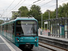 Der Anschlu des neuen Abzweiges zwang die Linie U3 die Rmerstadt zu besuchen......