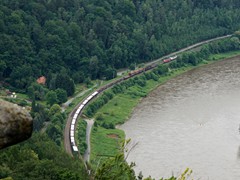 Doppeltraktion an der Elbe