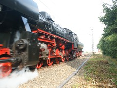 BR 052 Richtung Bad Homburg auf der Taunusbahn   anlsslich des Bahnhofsfestes in Wehrheim