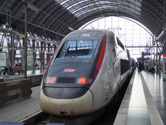 Ein TGV 4714  Duplex der Baureihe 2900 